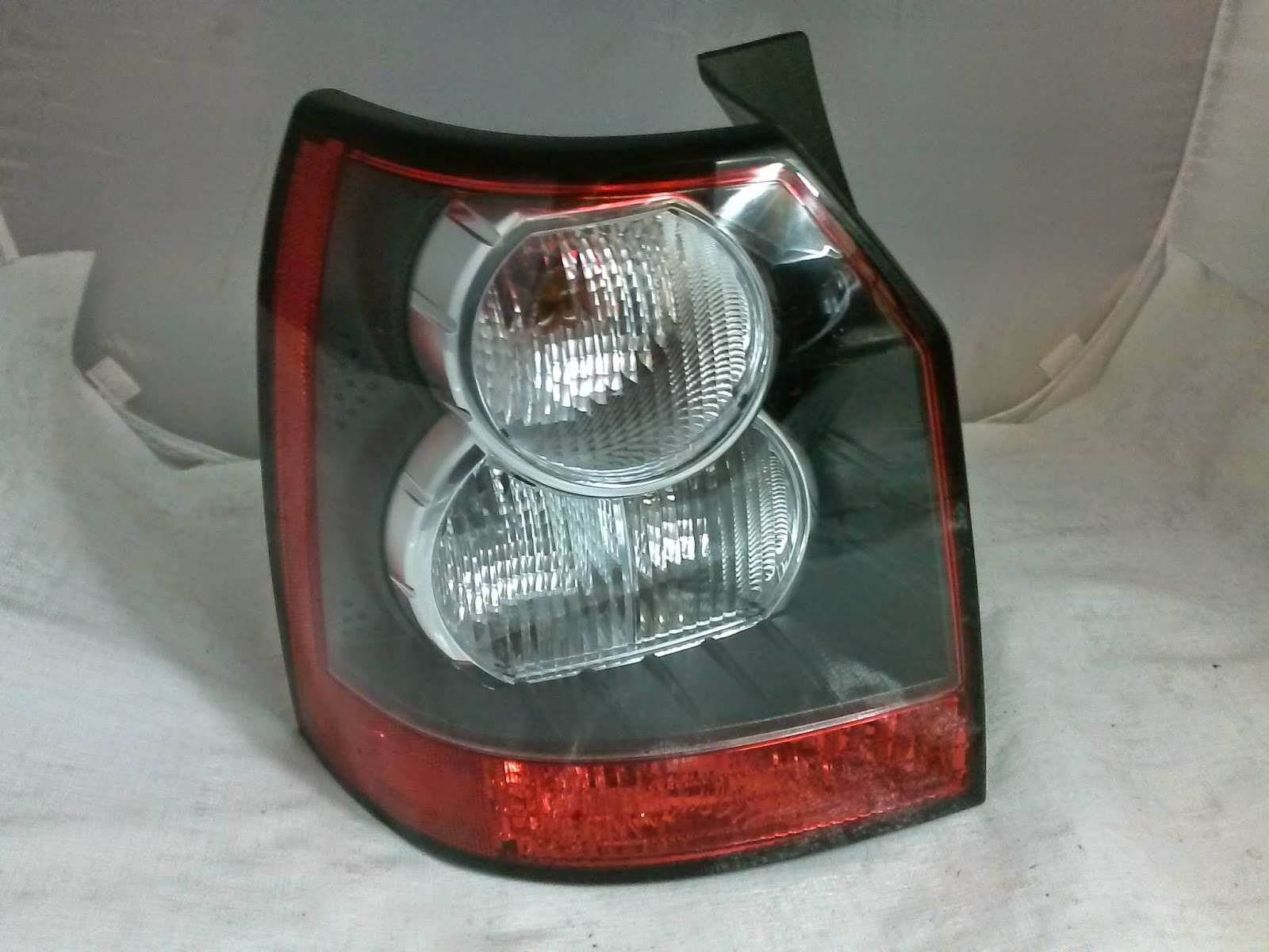 Naprawa świateł samochodowych Freelander II lewa lampa tył