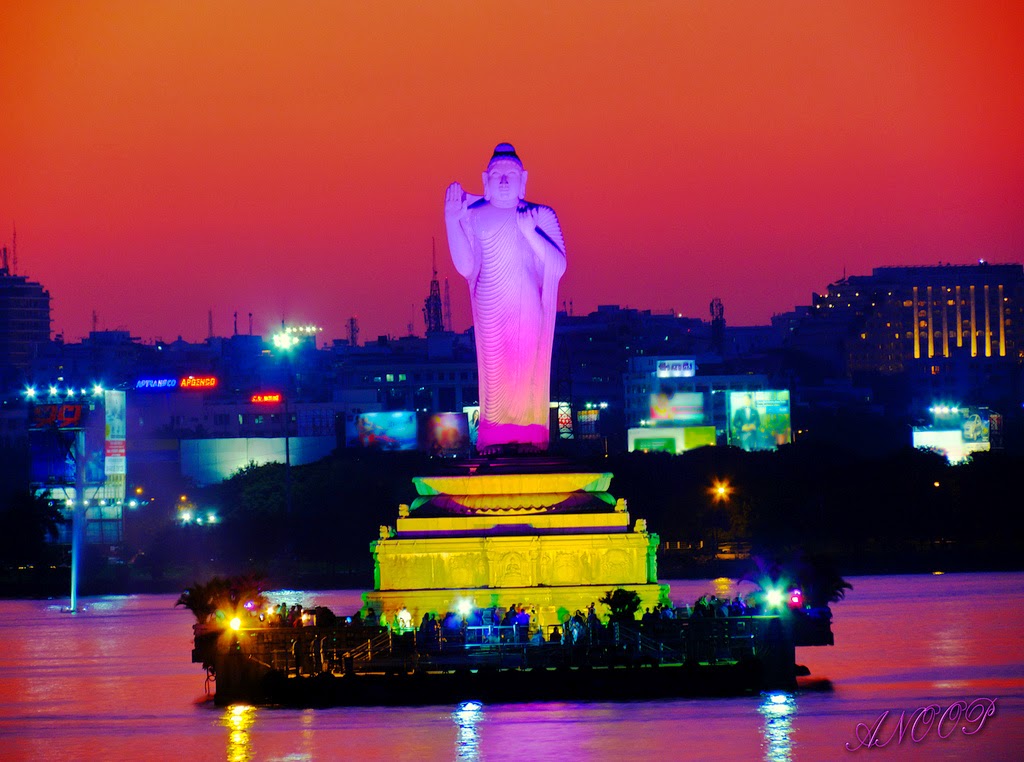 Amazing Hyderabad Husain Sagar Lake or Tank Bund