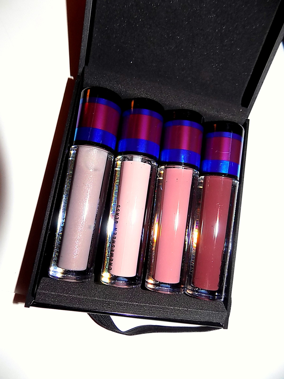 The Beauty Alchemist MAC Holiday 2015 Pink & Nude Irresistibly