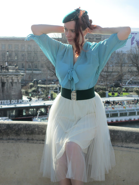 Pont Neuf - Mesh SS13 -  Dressing up in Paris - Green belt Marina Retro