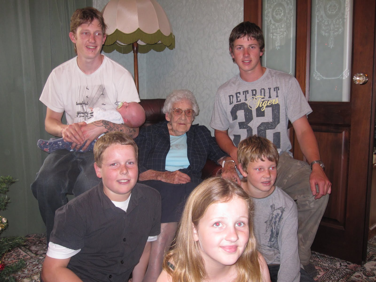 This is John with Mathew,Kirk,Great nana,Callum,Bryce and Sarah