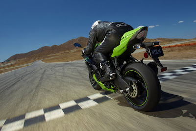 2011 Kawasaki Ninja ZX-6R Rear Angle View