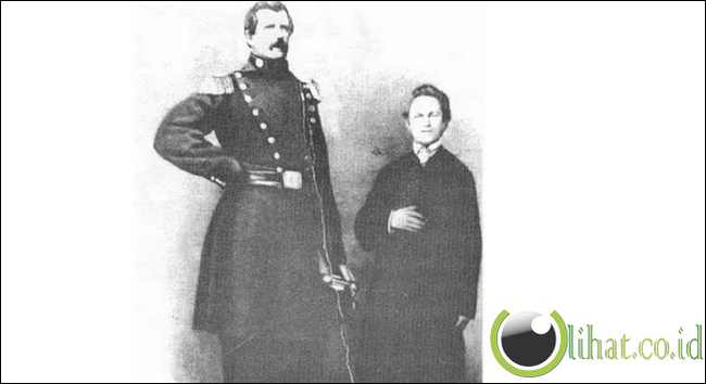 Angus MacAskill – Giant MacAskill Angus MacAskill – Giant MacAskill