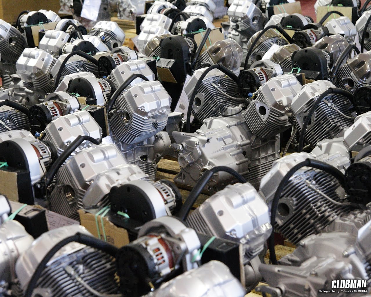 Racing Cafè Photo 106 Guzzi Engines