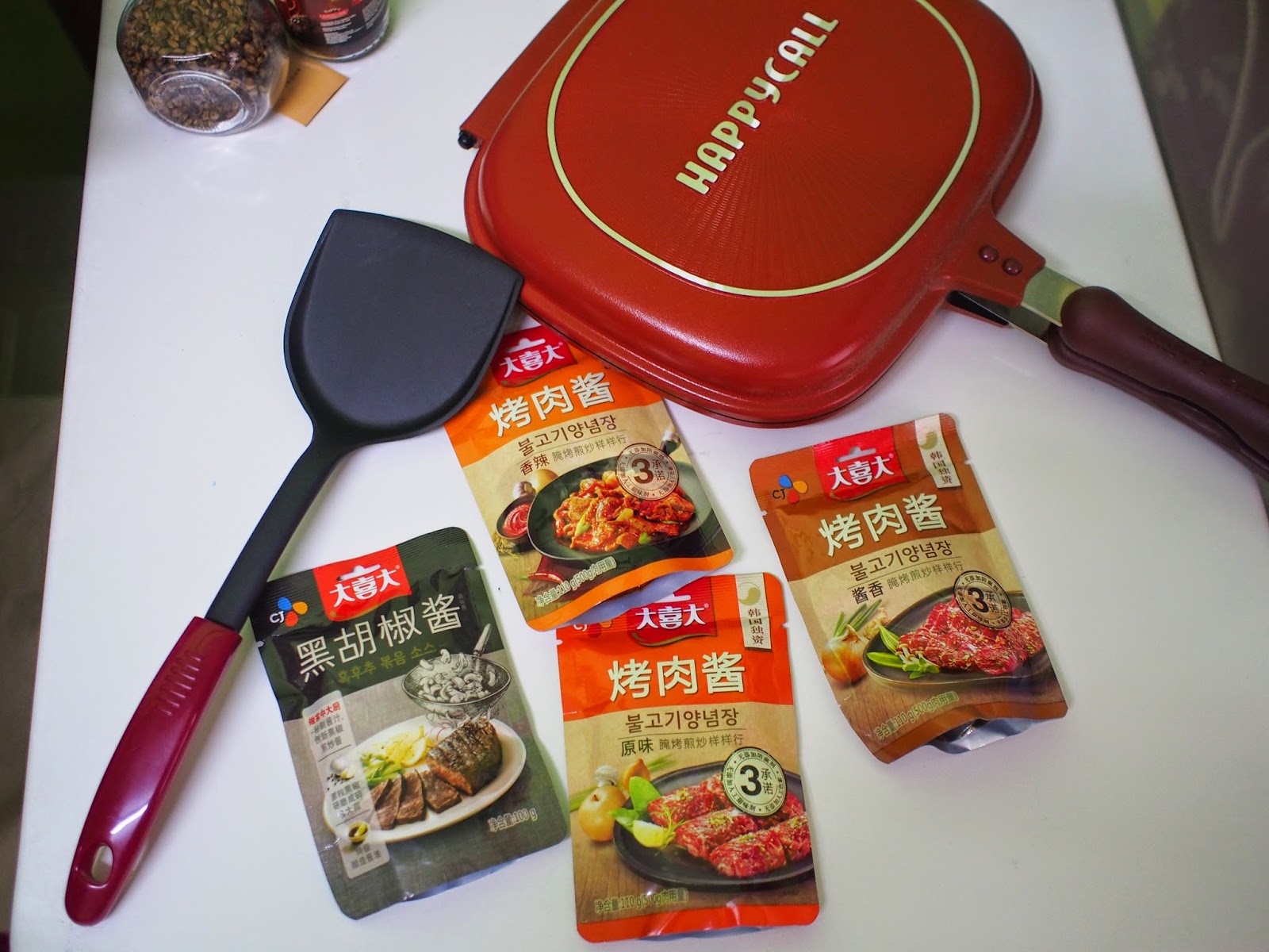 [Food] Savory Korean BBQ sauce packs from CJ makes cooking at home easy