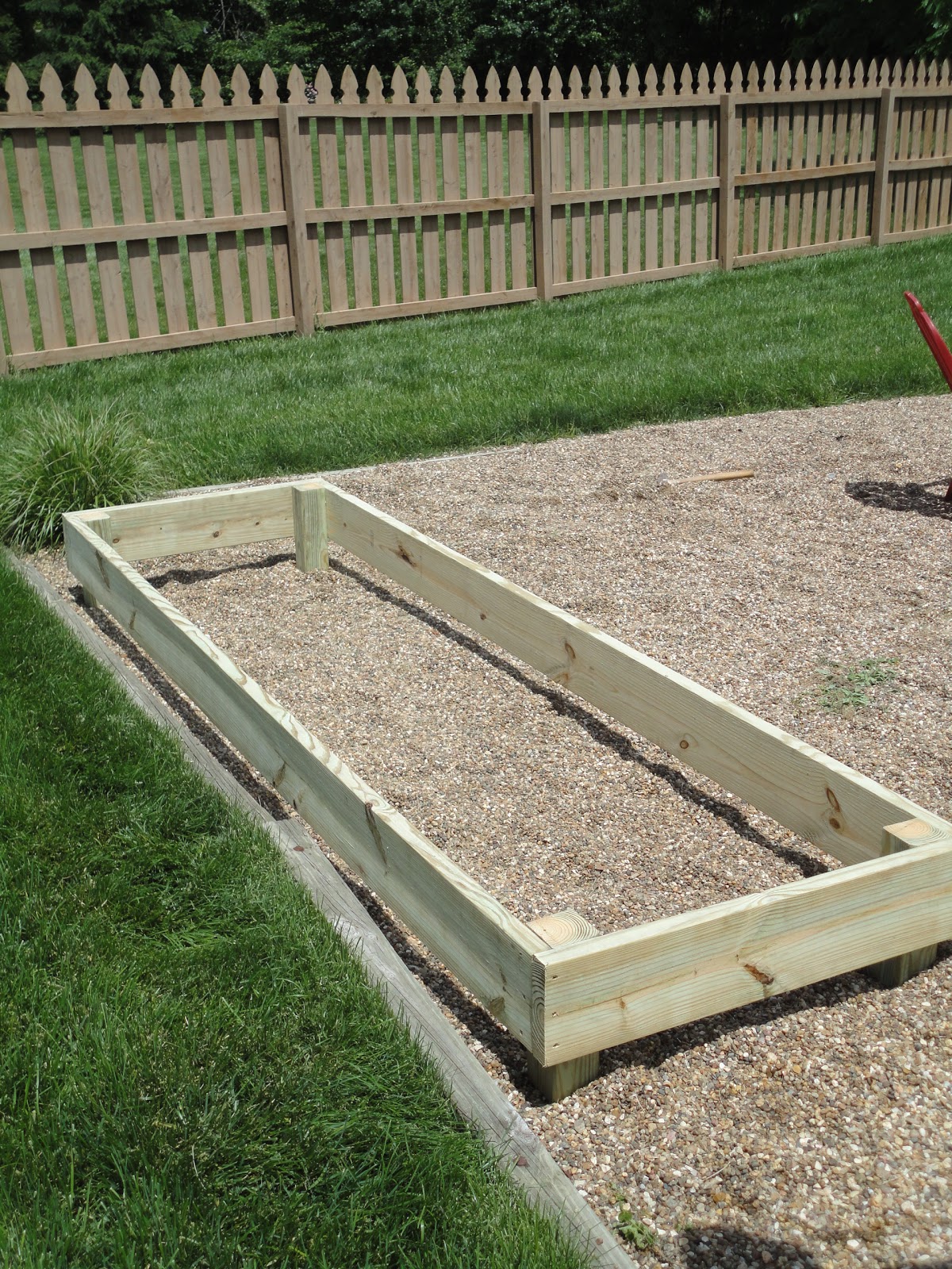 Vanilla Bean: DIY Raised Garden Bed