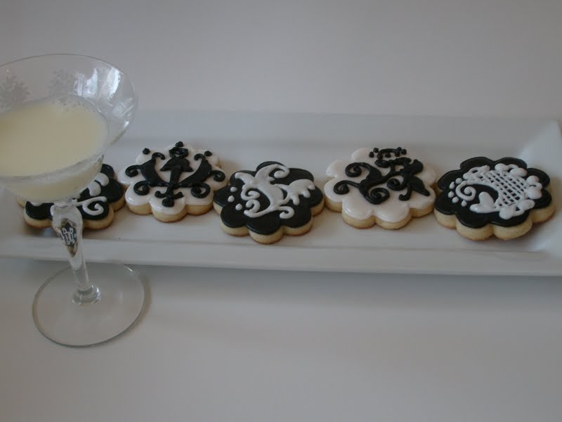 the enchanted oven: Wedding Cookies