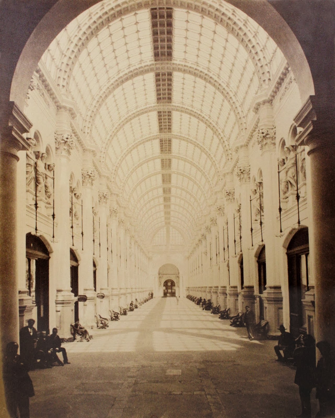 1883, Galería San Carlos