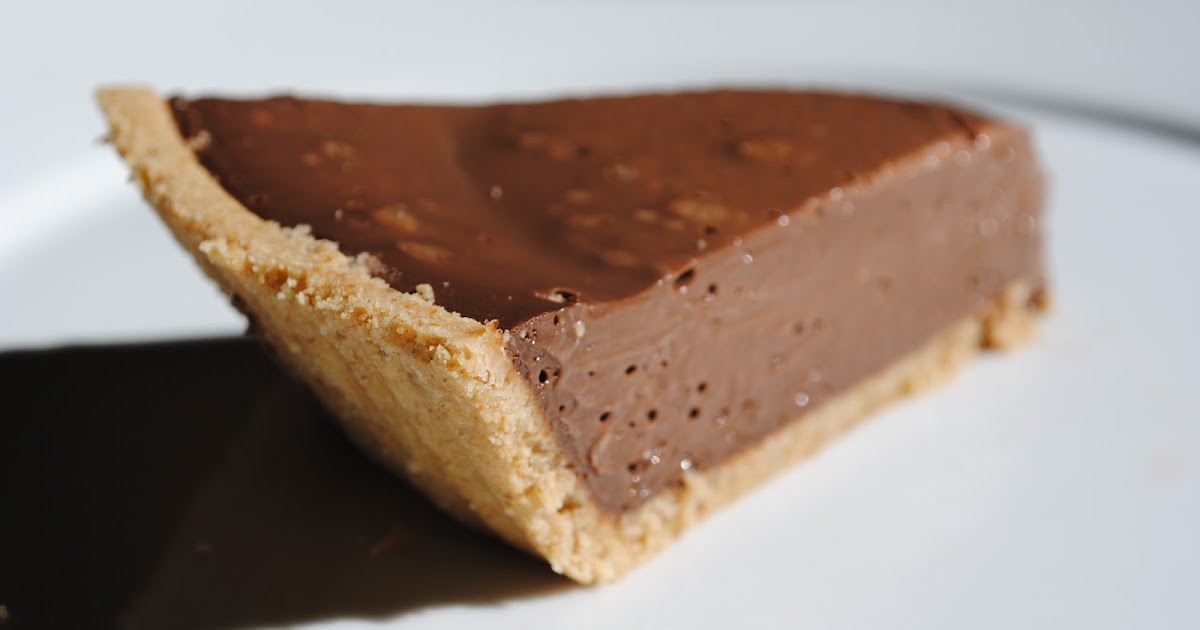 Family TreeEats Incredibly Creamy Chocolate (or Carob!) Pie