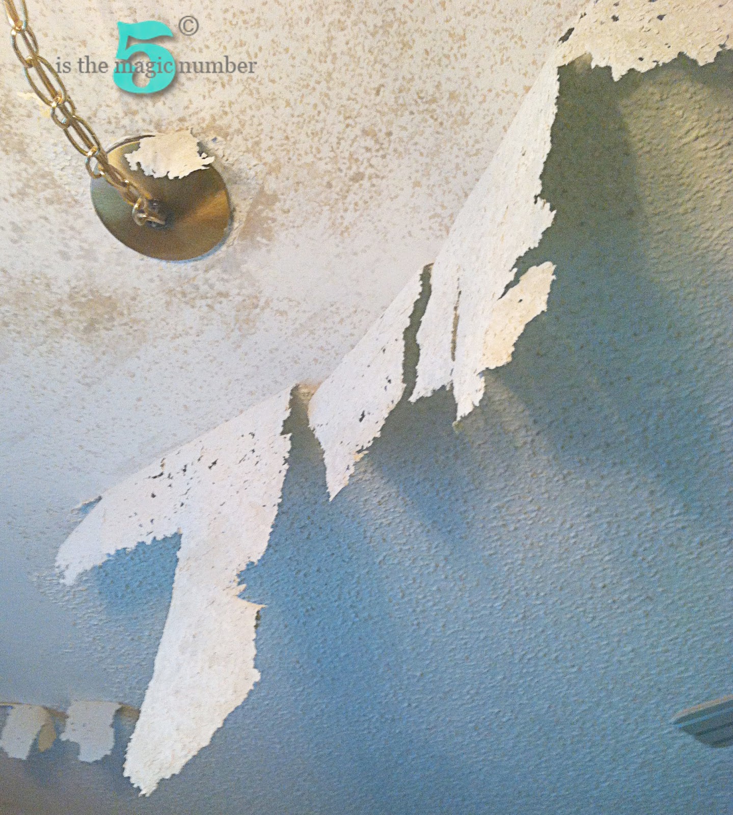 5 is the Magic Number How to Easily Remove an UGLY Popcorn Ceiling