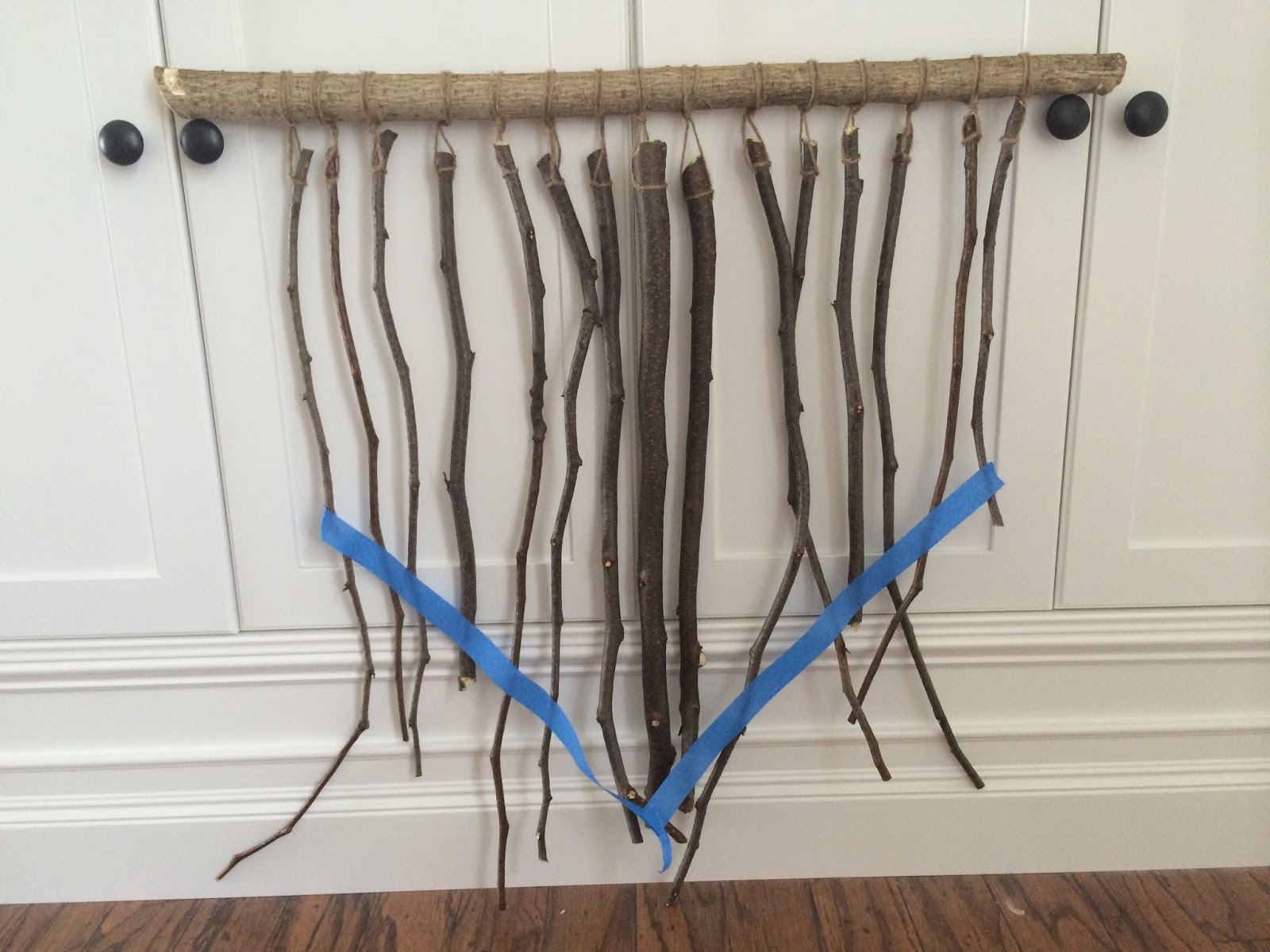 Avery Street Design Blog diy branch wall hanging