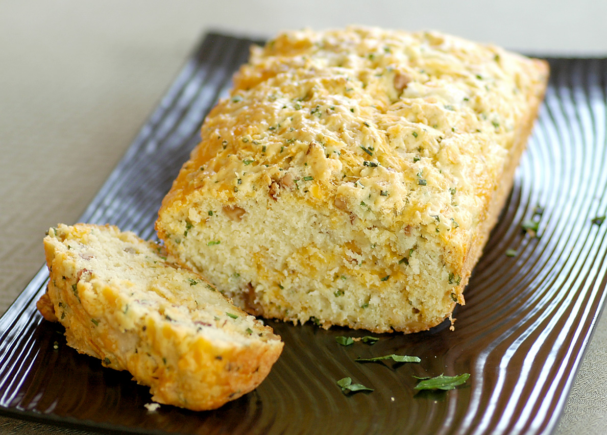 Savoring Time in the Kitchen Cheddar, Gruyère and Chive Bread