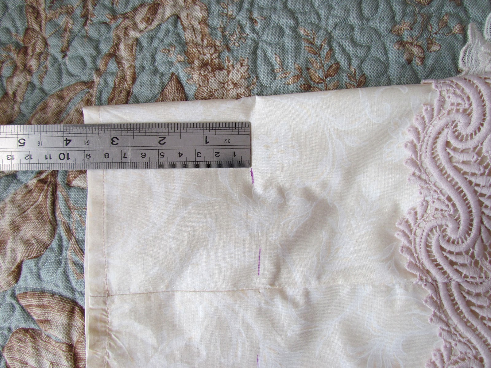 Angela Lace Small Bolster Tutorial