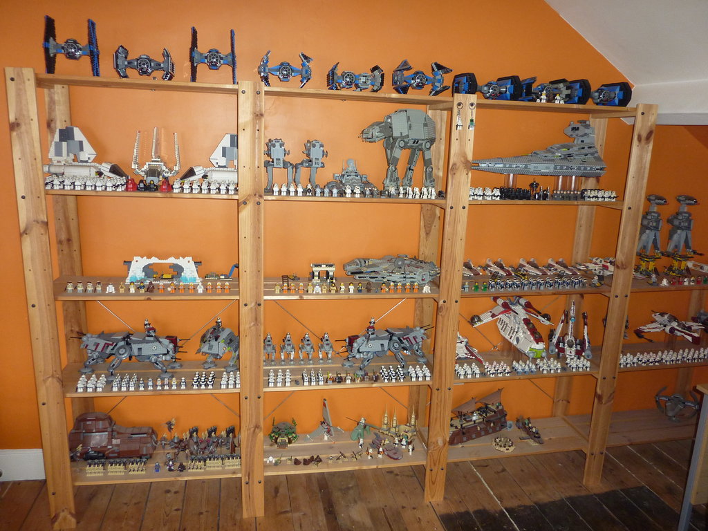 http://1.bp.blogspot.com/-mDc_XFqkogo/TZwlHNXKw2I/AAAAAAAAD0k/dQvW1EG9rJs/s1600/Lego_Star_Wars_Collection_II_by_franklando.jpg