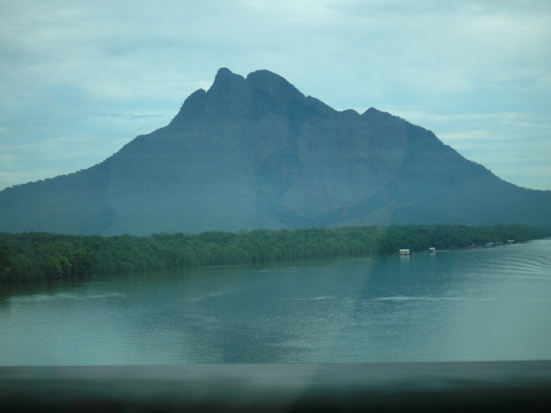 Tempat Menarik Di Sarawak Keindahan Gunung Santubong