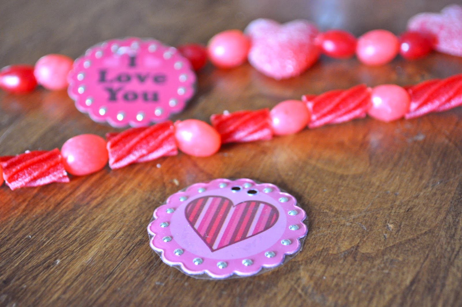 DIY Candy Bracelet Valentines Make Life Lovely