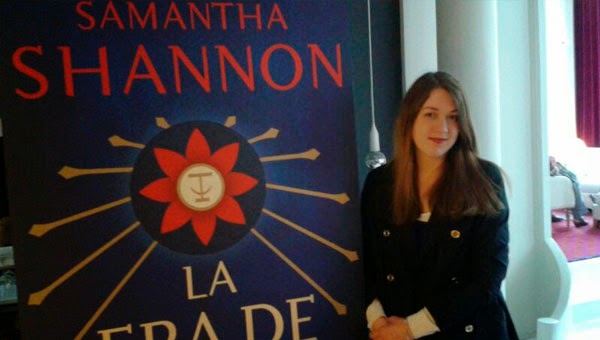 Samantha Shannon, autora de La Era de Huesos Samantha Shannon, autora de La Era de Huesos