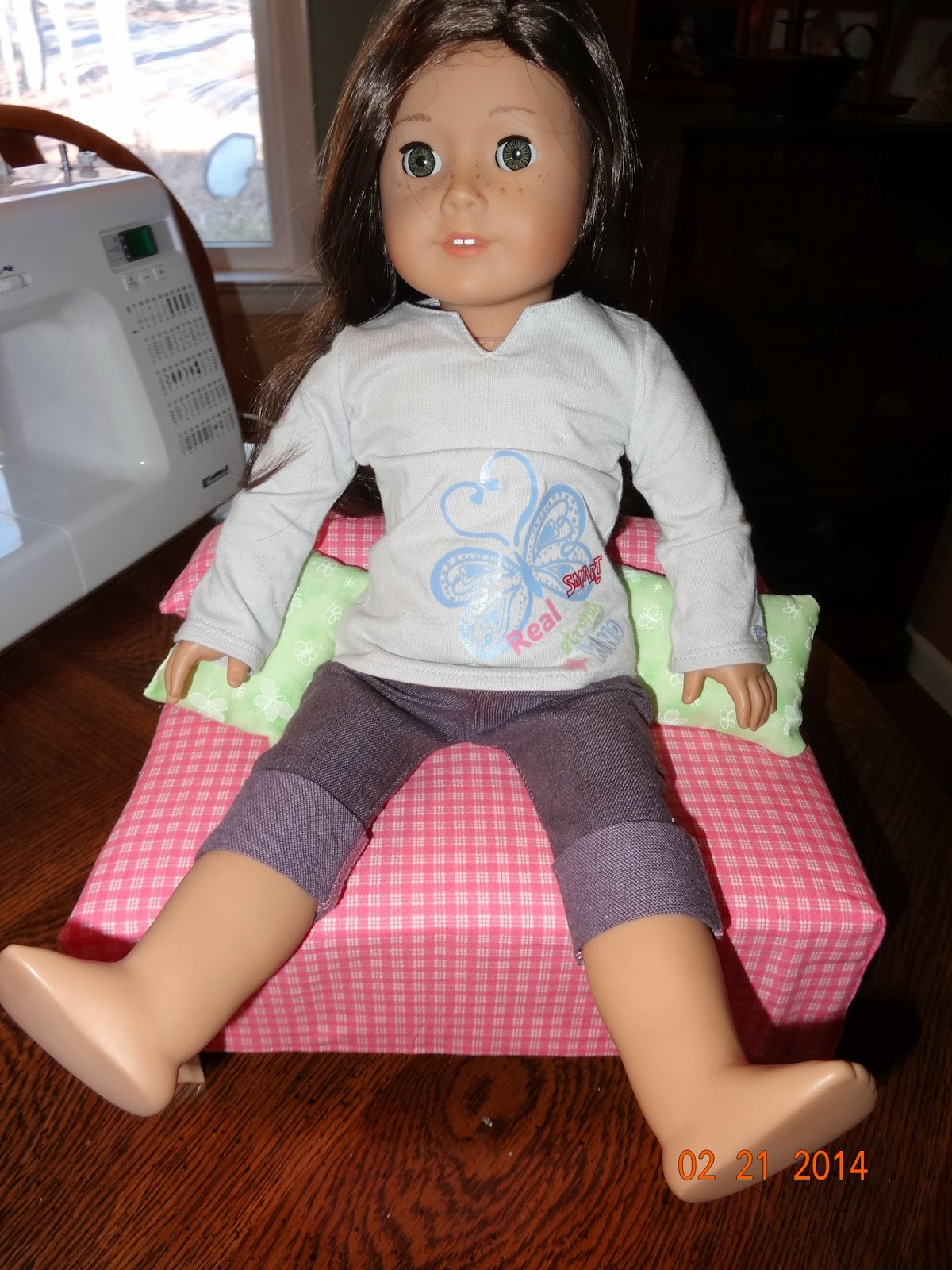 Mountain of Grace Homeschooling DIY Comfy Chair for American Girl Dolls