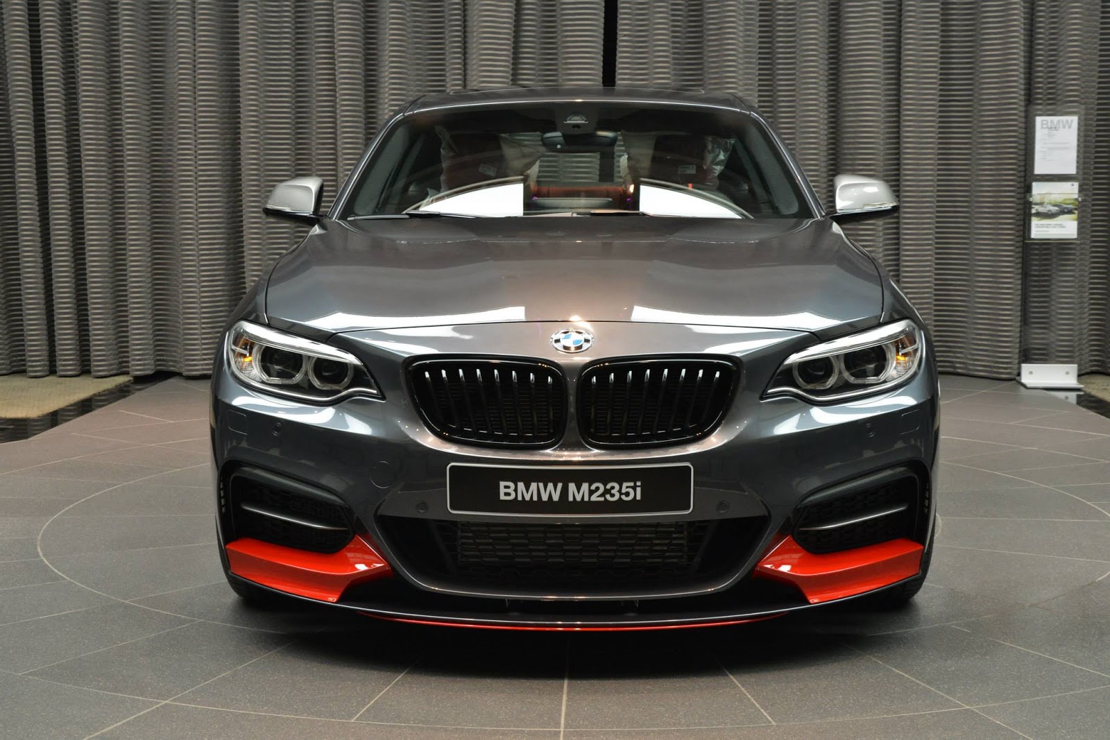 BMW-AD-5.jpg