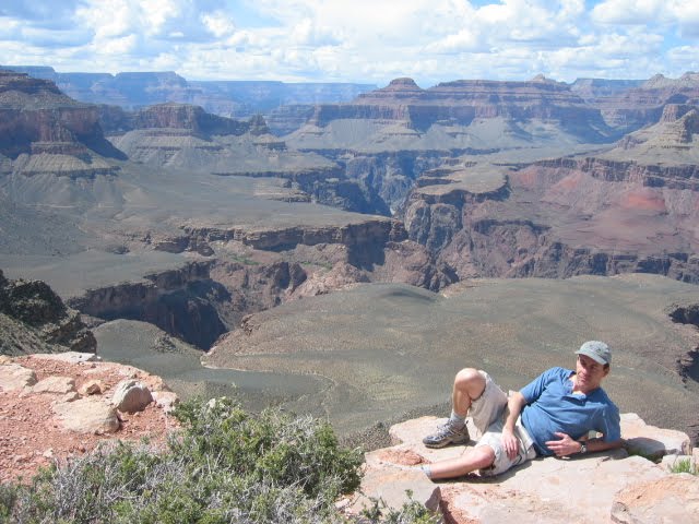 Half way to the Colorado River on the South Rim Trail - Grand Canyon - April 2004