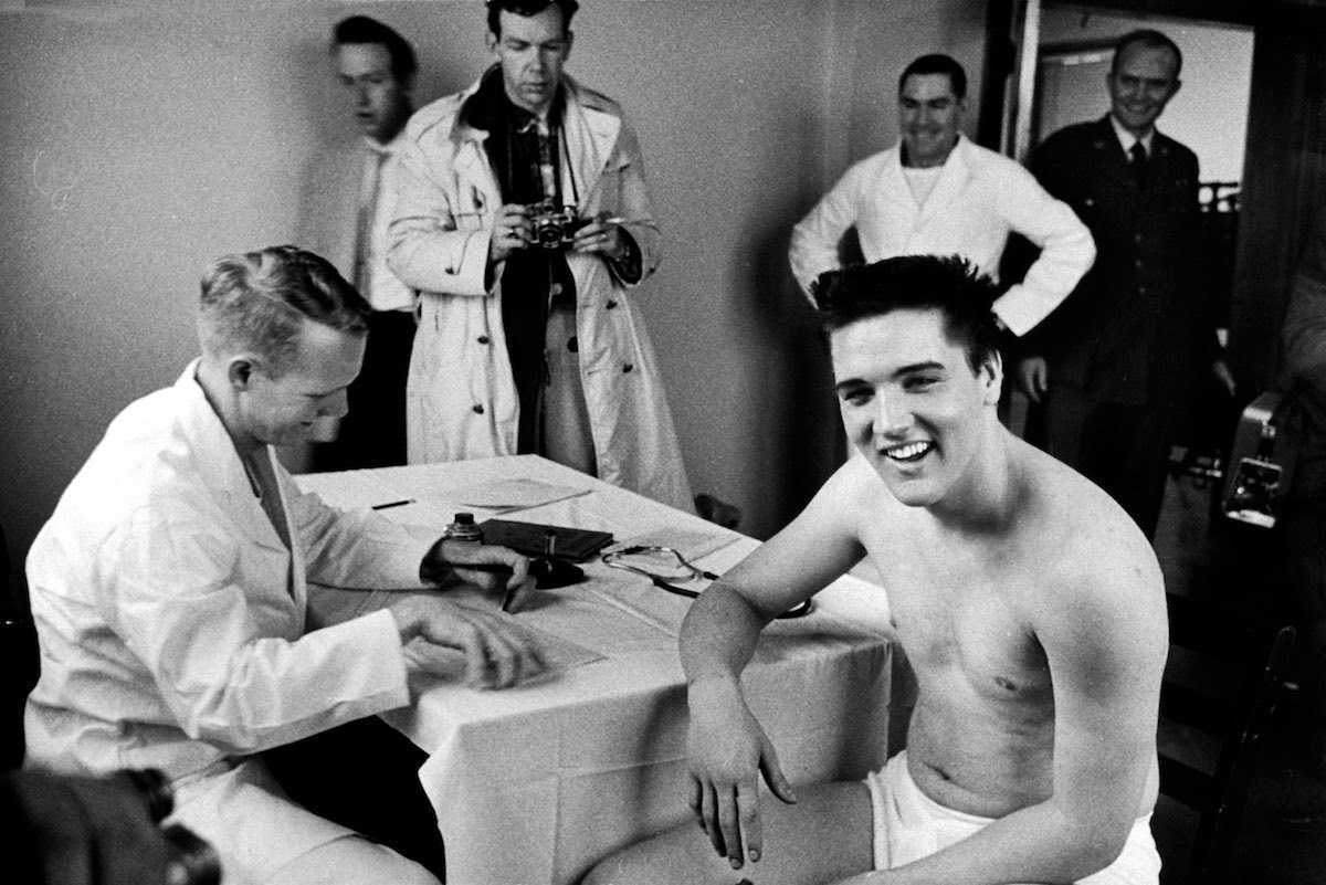 This is What Elvis Presley Looked Like  in 1958 
