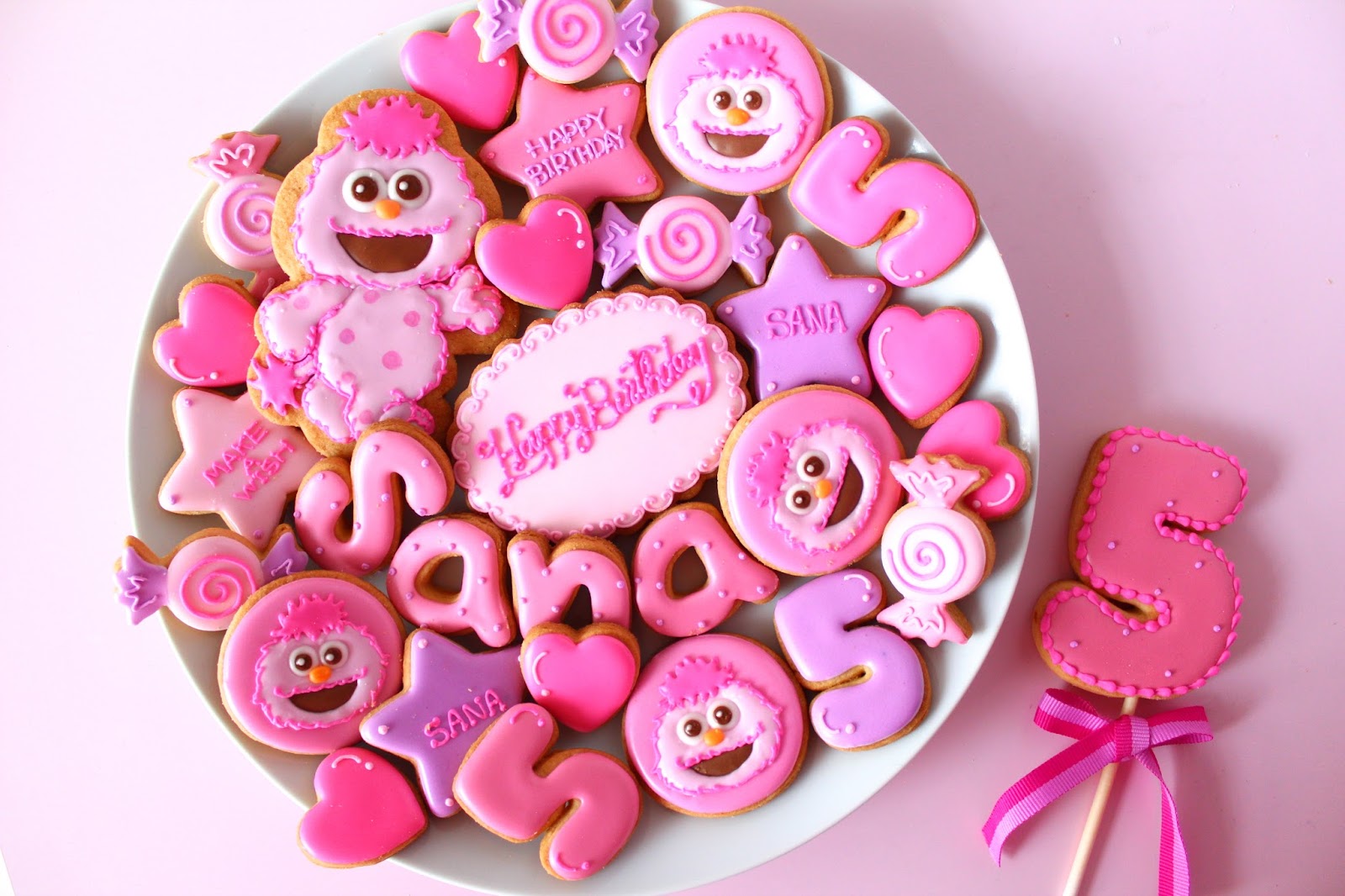 Sweeten your day. モッピーのアイシングクッキー moppy icing cookies