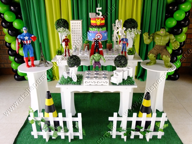 personalizadas, bolos cenográficos e muito mais para eventos personalizadas, bolos cenográficos e muito mais para eventos