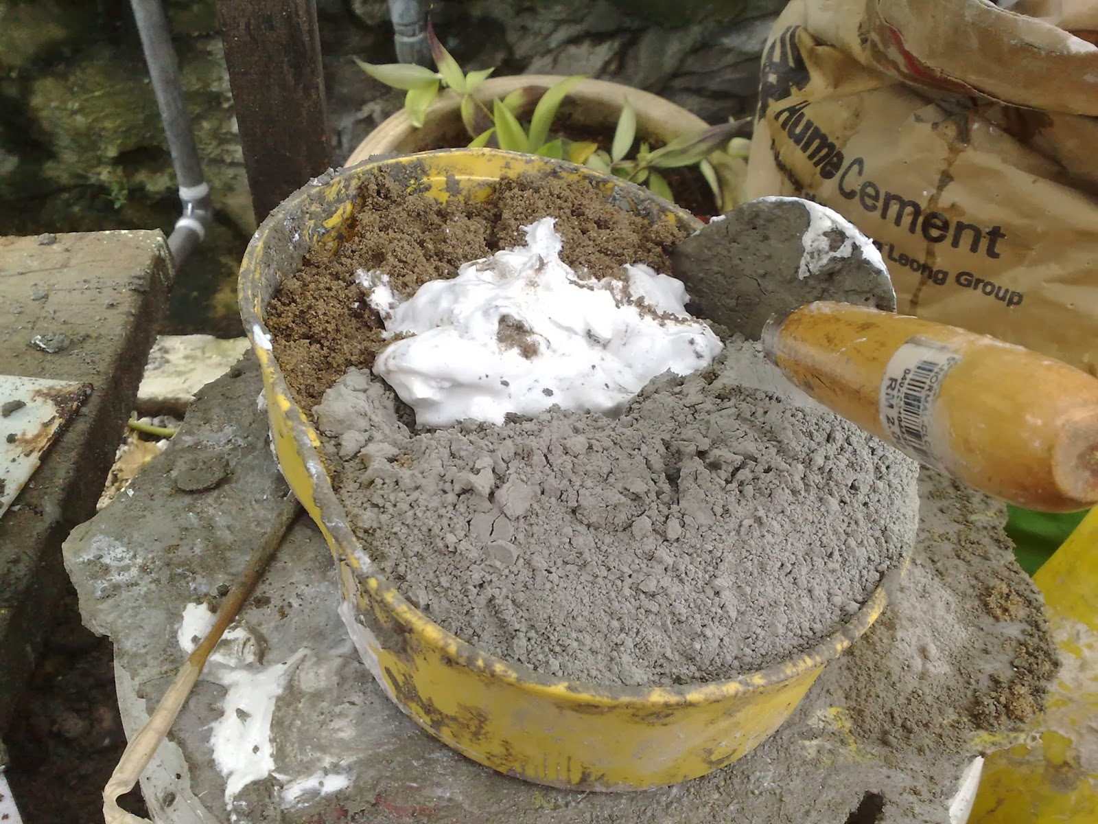 Francis' Junction: DIY Ferro-cement Owl Garden Stool