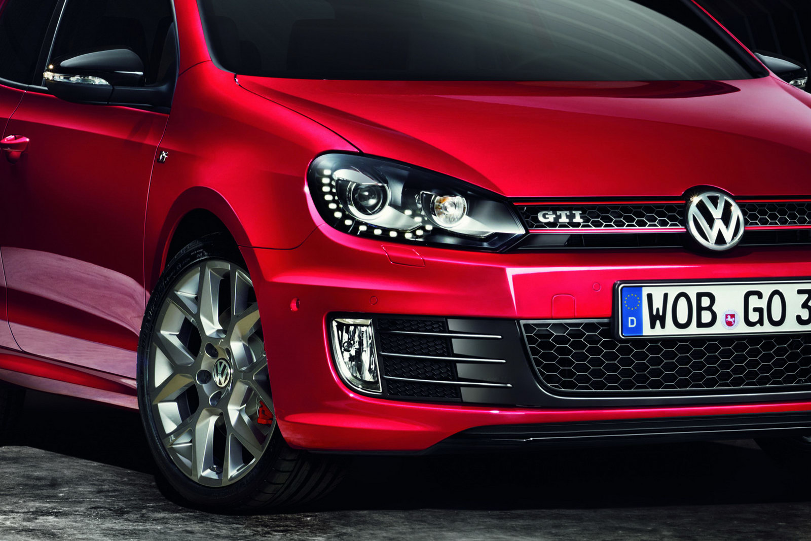 http://1.bp.blogspot.com/-mOF7RUYPMxQ/TeYsx1T6AOI/AAAAAAAAF64/LWRGcbS0Gfk/s1600/VW-Golf-GTI-Edition-35-7.jpg