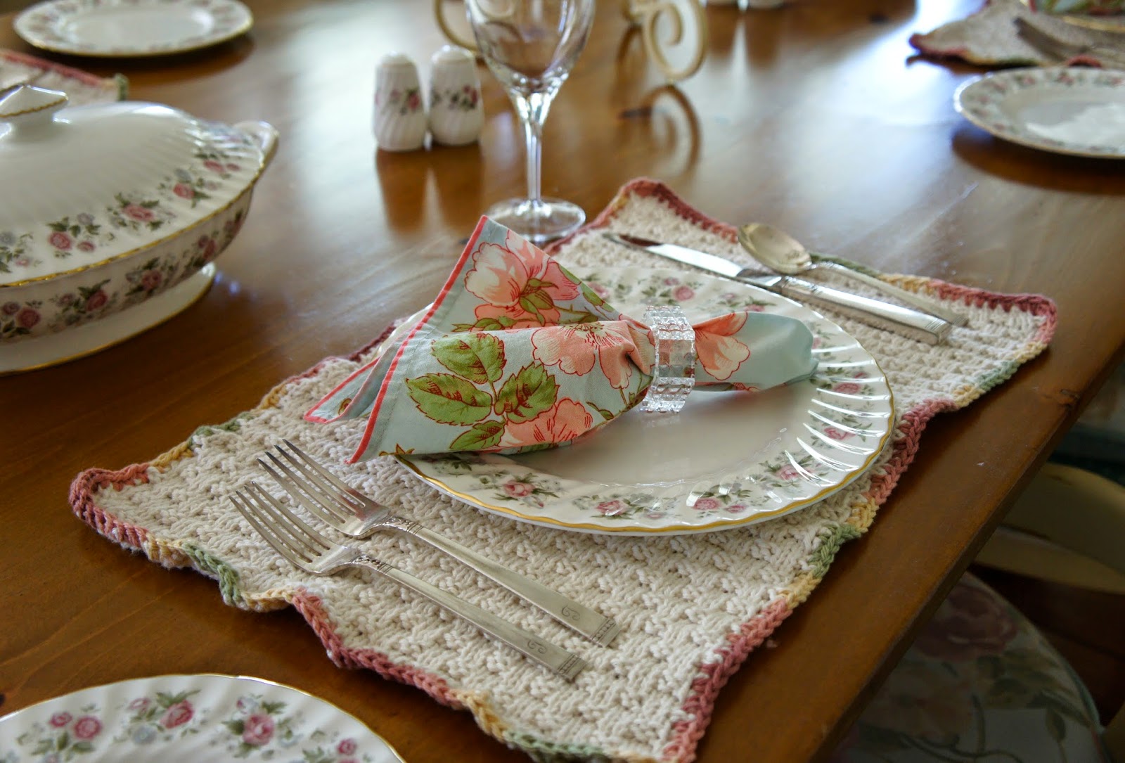 Thrickadee Knitted Placemats with Crocheted Border