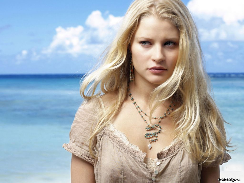 australian actress nikki allwalls australian actress emilie de ravin australian actress nikki allwalls australian actress emilie de ravin