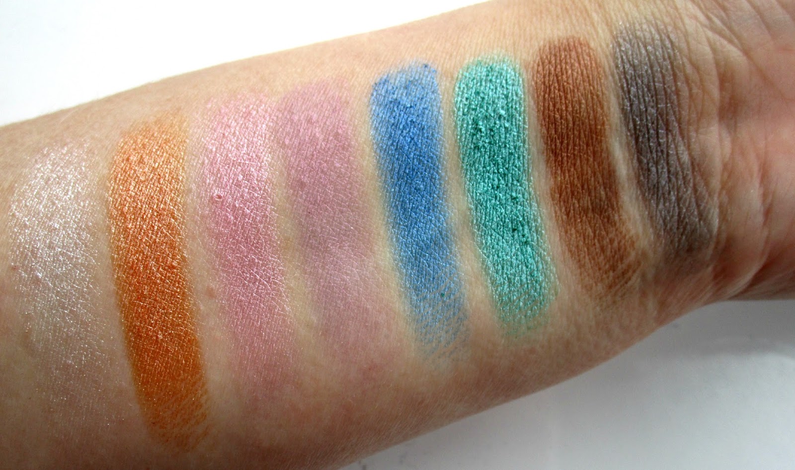 HaySparkle Makeup Revolution 'Mermaids Forever' Eyeshadow Palette Review ♥