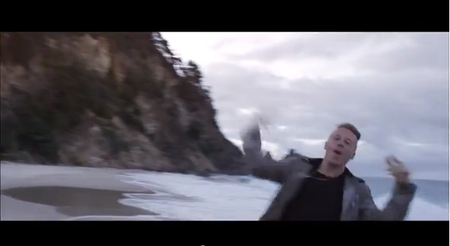 A2vid2014jakew Macklemore Can T Hold Us