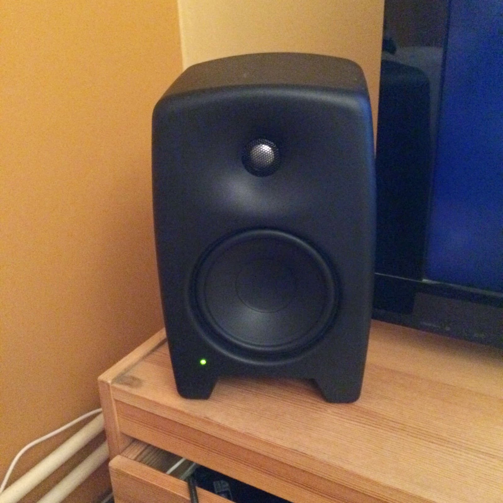 m030 genelec
