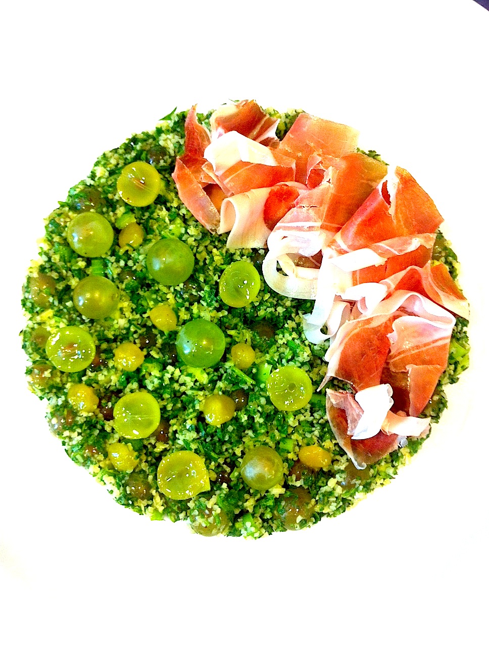 CHILI & VANILIA Csupazöld, szőlős tabbouleh