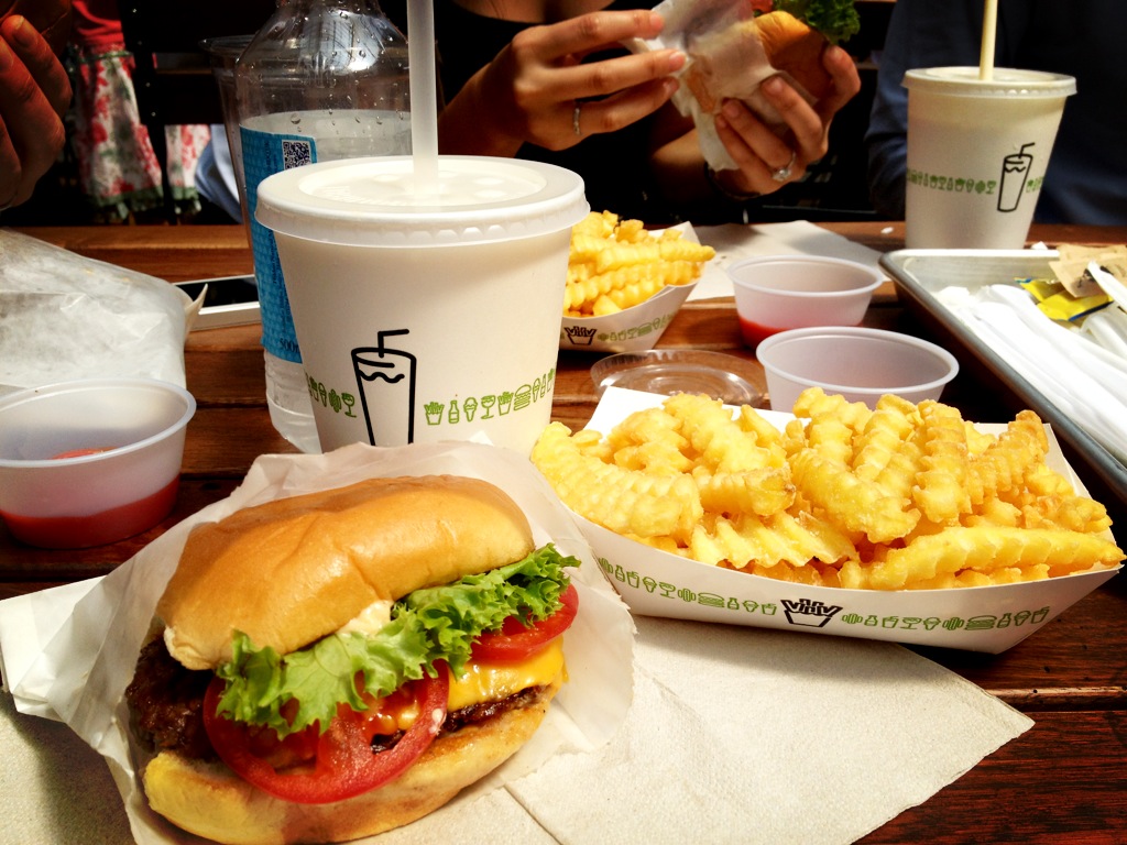Shake Shack Vs Five Guys Covent Garden London Yummei
