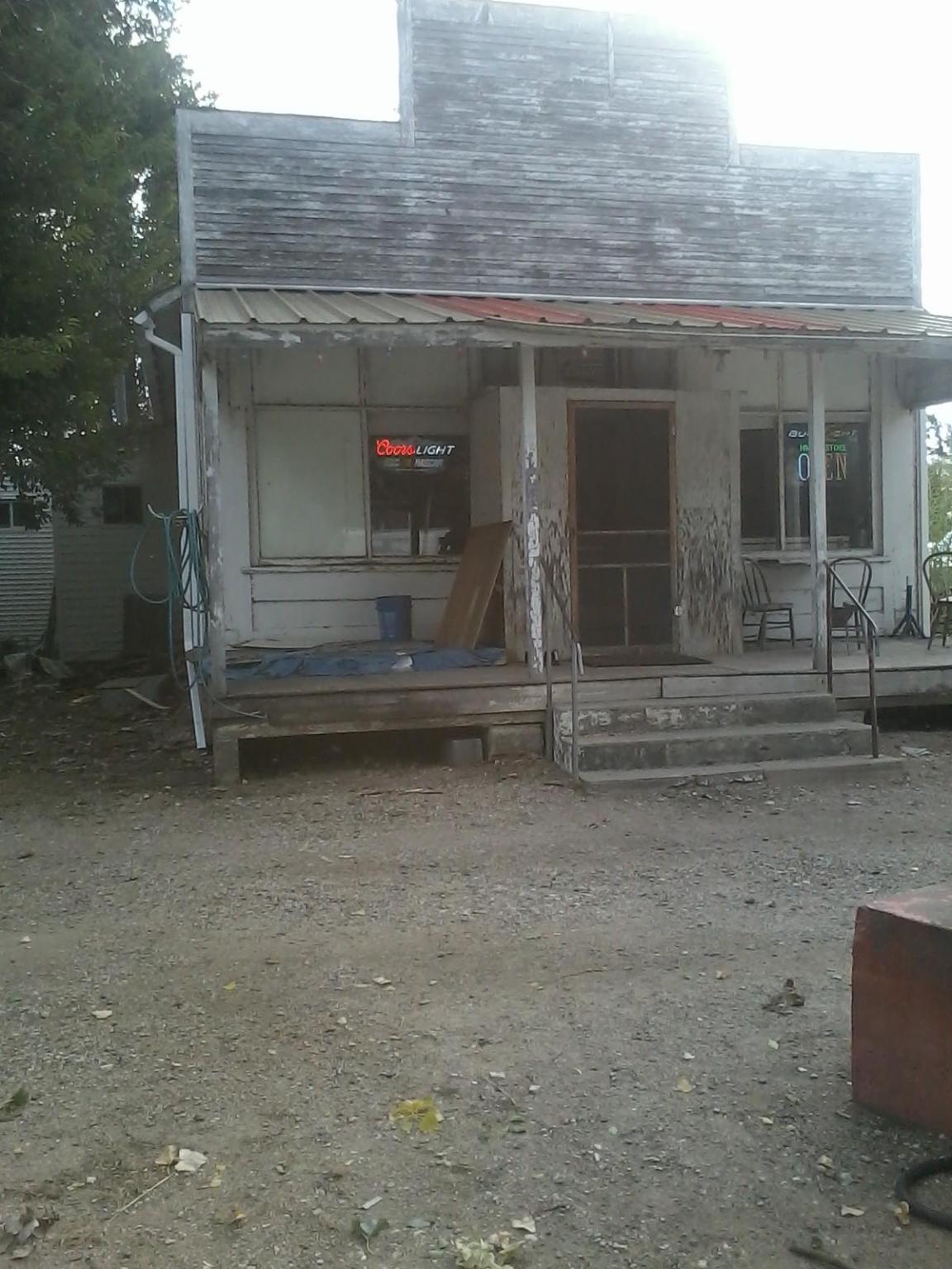 South of Miller, South Dakota’s Best Hang Out! Lautner Farms