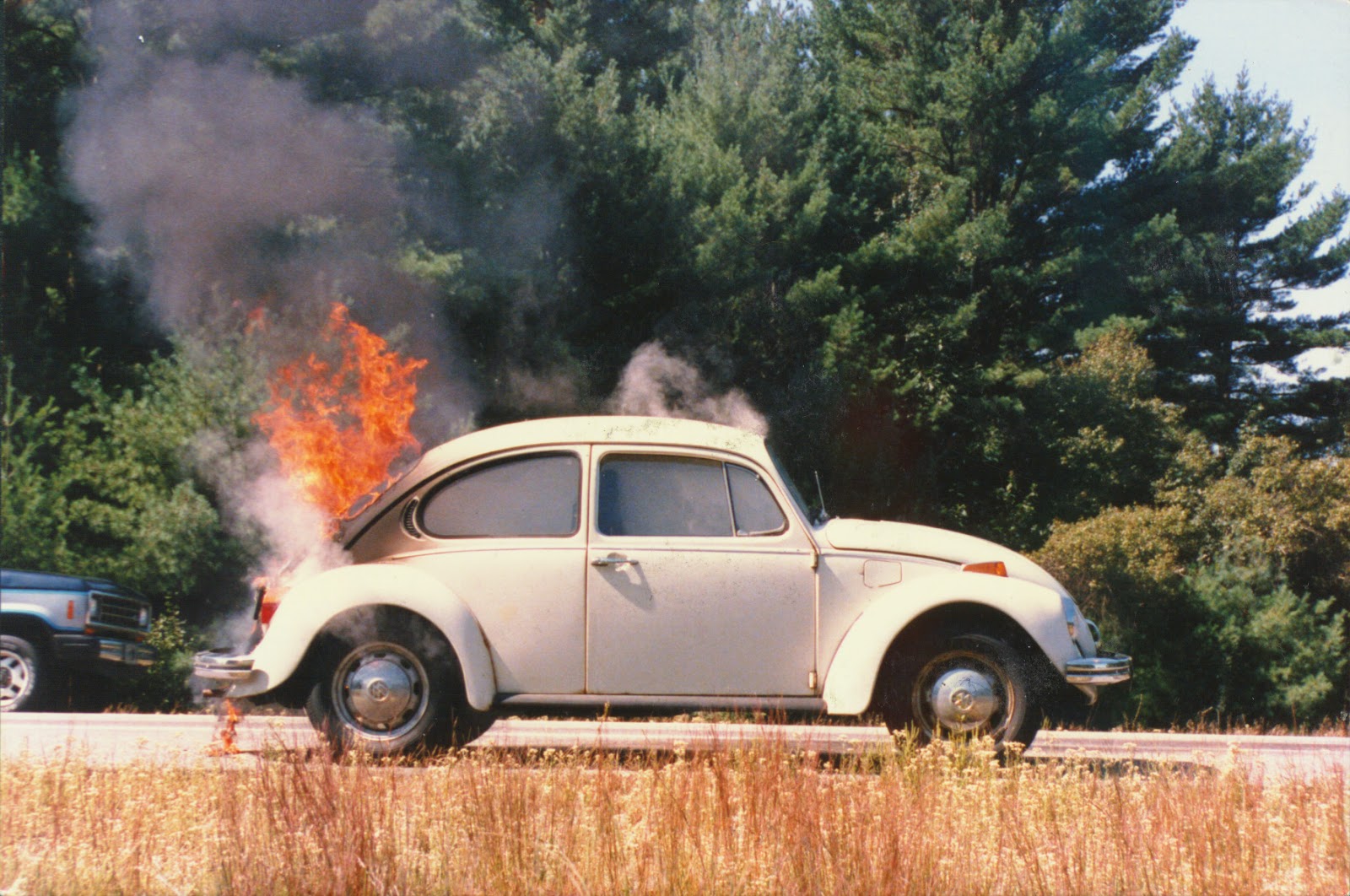 VOLKSWAGEN MAGGIOMODELLI BEETLE VOLKSWAGEN.................BURNING