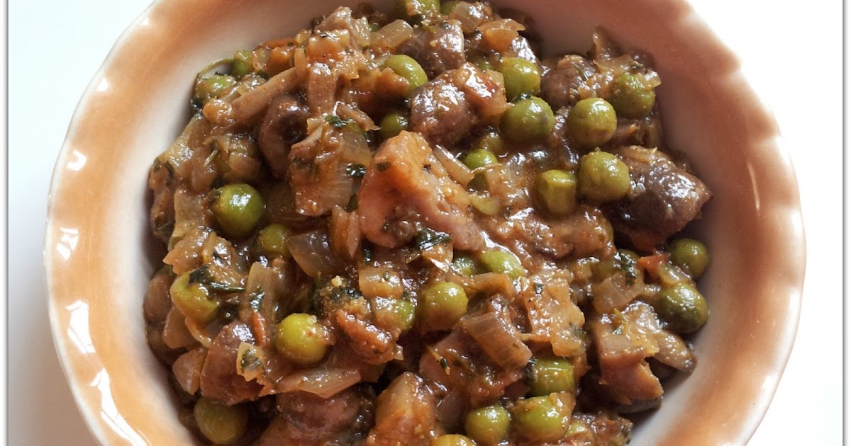 KONKANI CRAVINGS Mushroom and Peas Curry