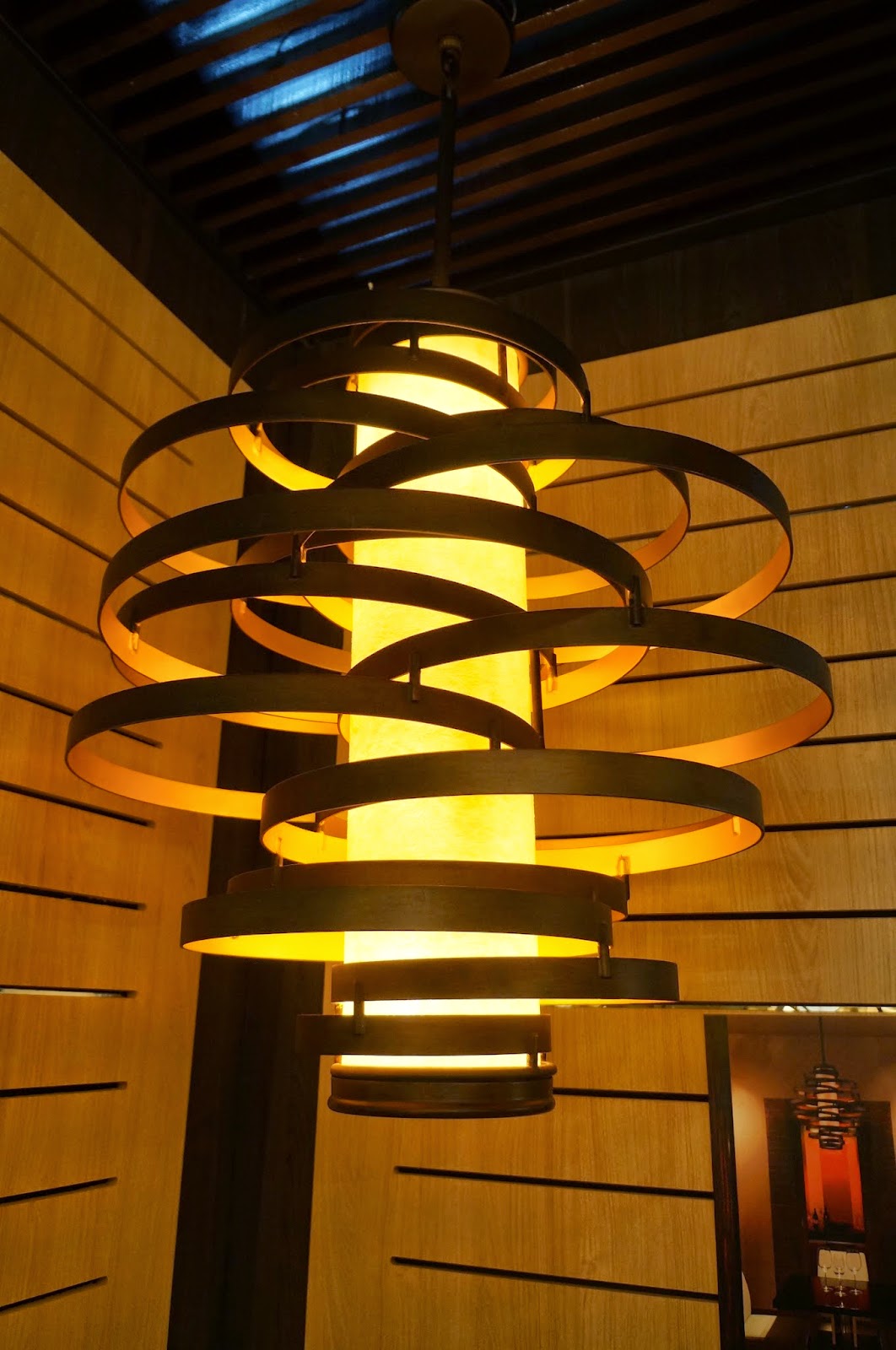 pendente Vertigo de ferro forjado à mão - Corbett Lighting - Expolux 2014