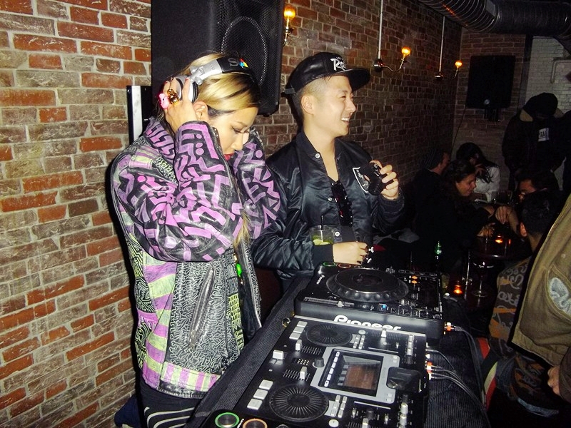 Miyavi Wife