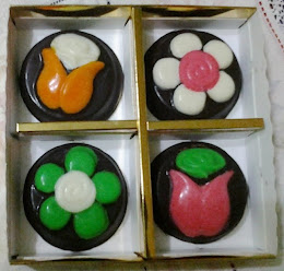 Coklat Oreo Flower RM1.60 per pcs