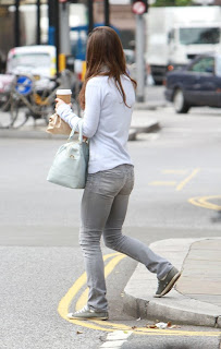Pippa Middleton crossing the street in Chelsea