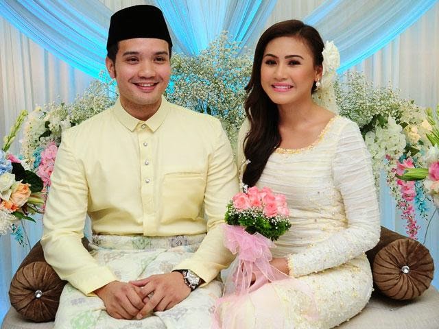 Erin Malek Selamat Bertunang Rancang Nikah Oktober Ini
