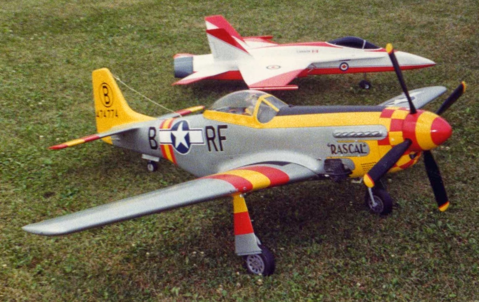 Wells' R/C Airplanes Pica 1/5 Spitfire IX