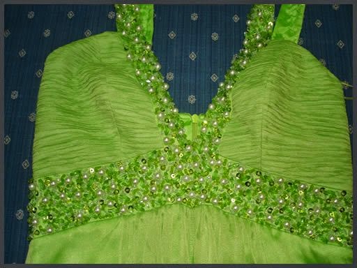 abiye boncuk isleme alinir ve verilir evlere boncuk isi verilir