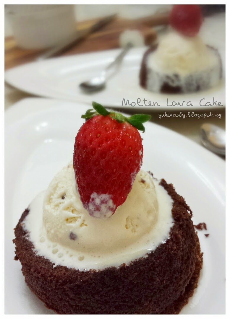 ♥♥♥ YukieCody ♥♥♥ Molten Lava Cake