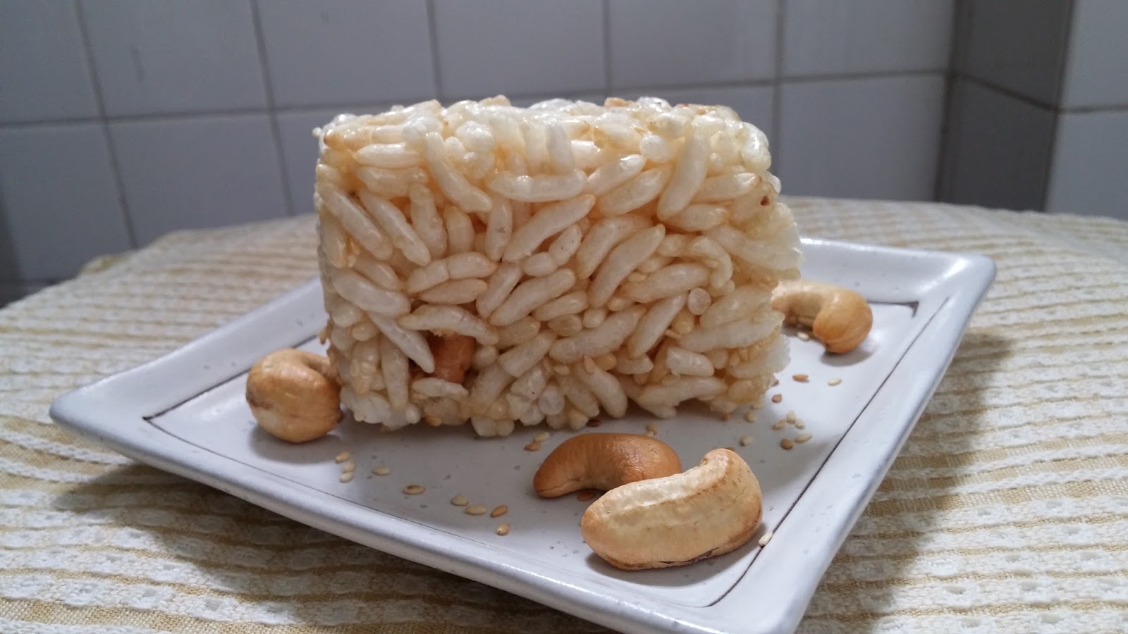 Cooking with Lu Mi Chang / Rice puff Crackers