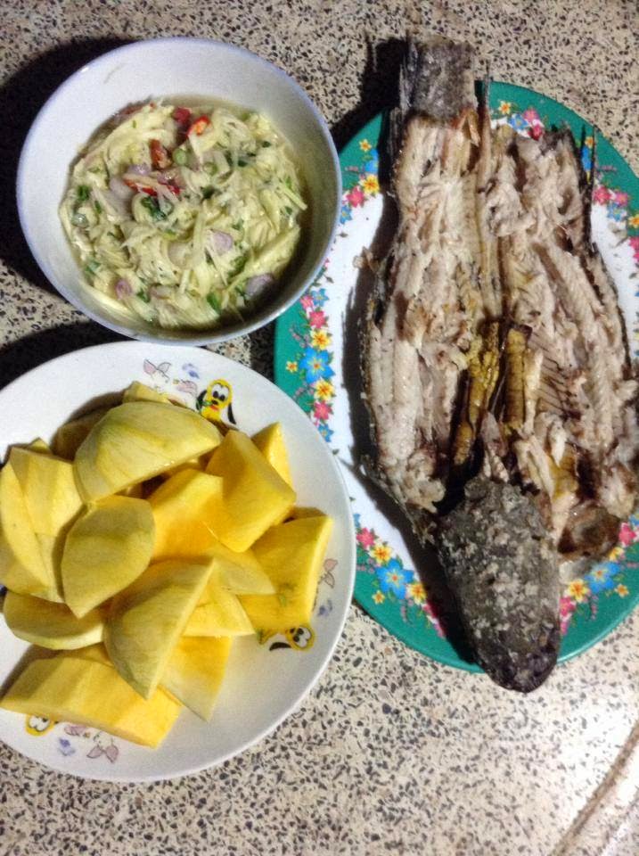Roasted Fish with Sauce and Pickles Khmer Delicious Food (14 Photos