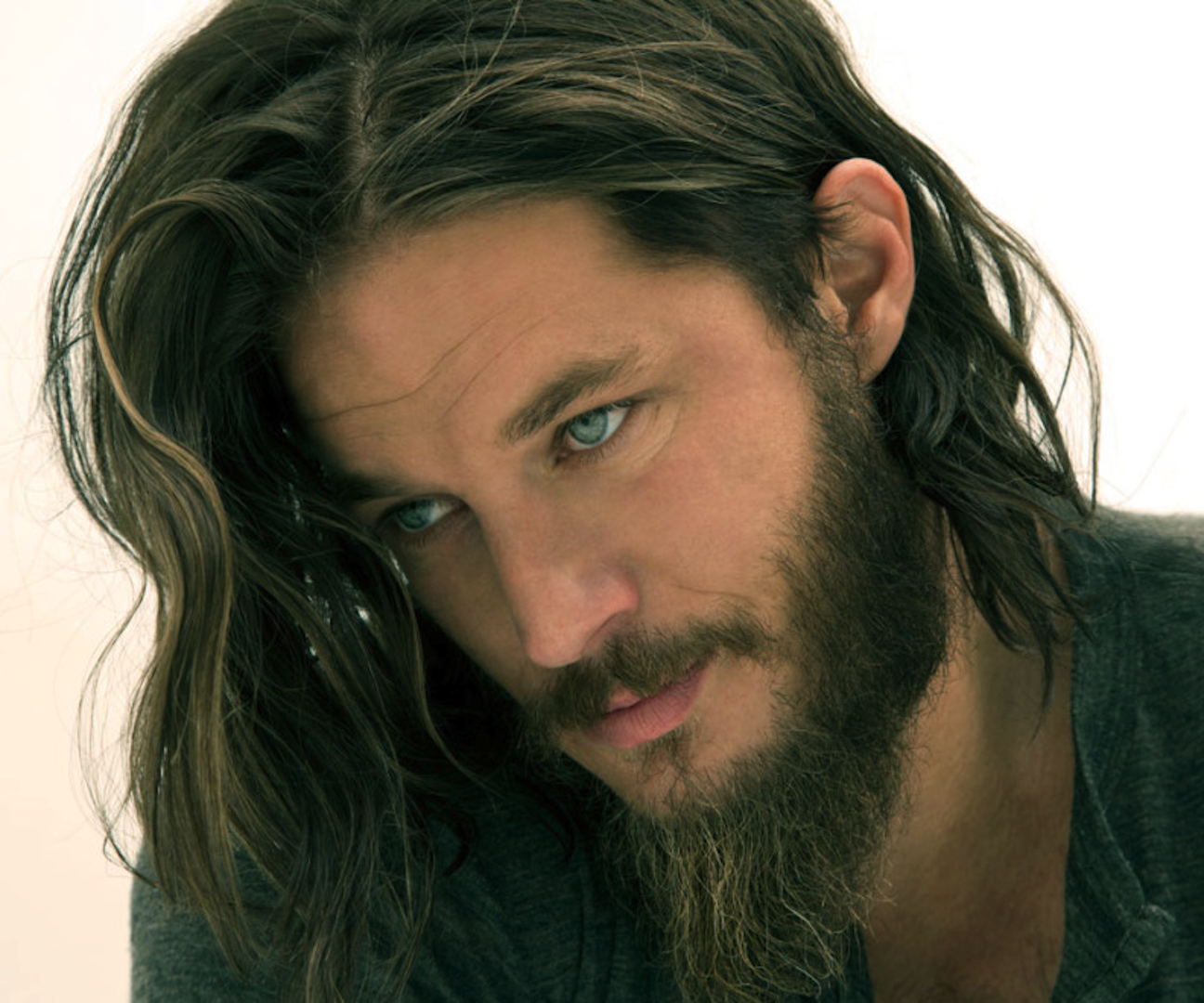 Travis Fimmel couple